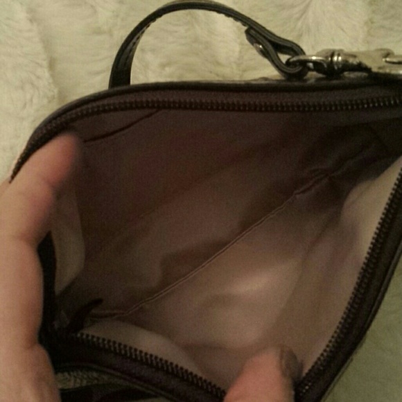 Coach wristlet logo with strap new! - Picture 2 of 3